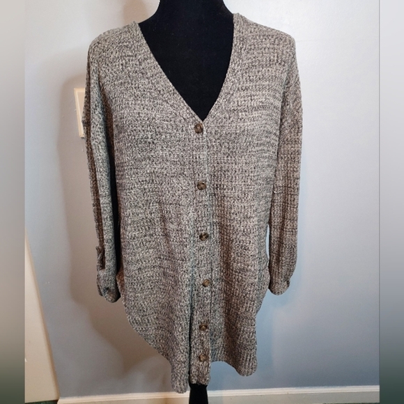 No Boundaries Size XL (15-17) Button Front ShirtTail Top - Picture 2 of 8